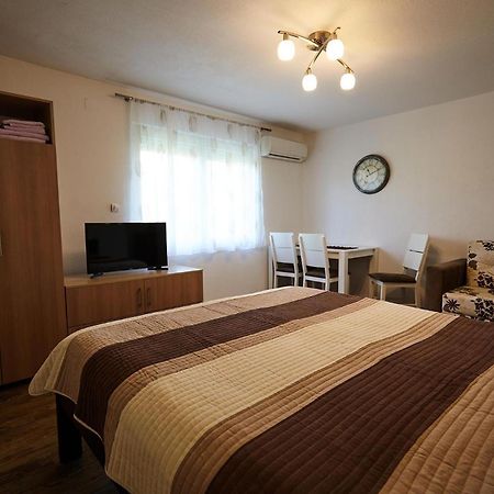 Apartment Azulmburgo Vrnjačka Banja Eksteriør bilde