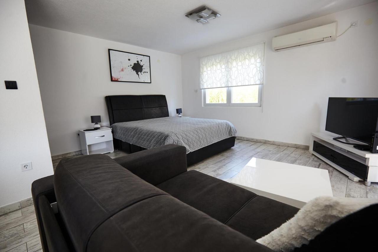 Apartment Azulmburgo Vrnjačka Banja Eksteriør bilde