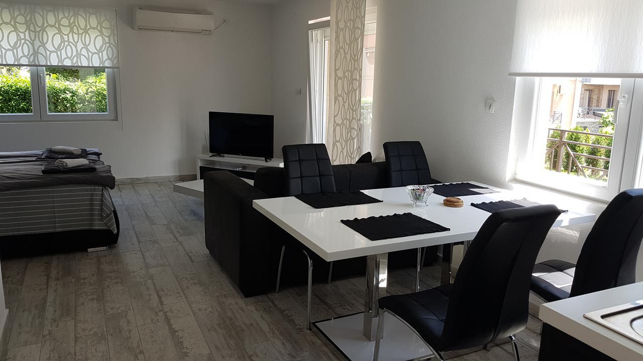 Apartment Azulmburgo Vrnjačka Banja Eksteriør bilde
